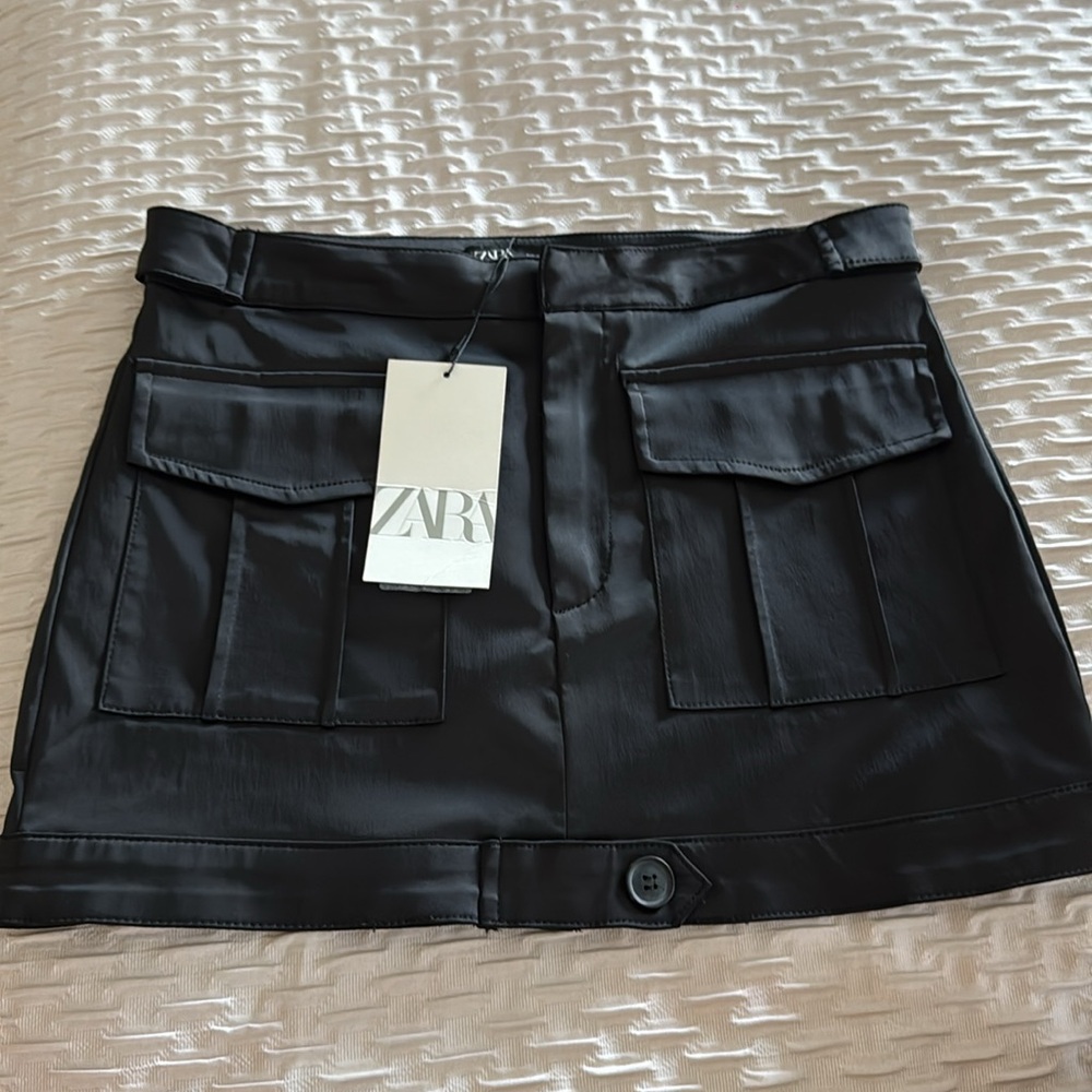 Mini Zara cargo skirt